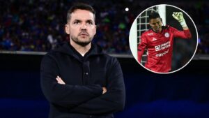 Larcamón respalda a Kevin Mier: “Nadie más que él se merece que la afición esté con él”