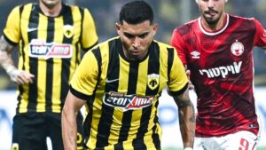 Orbelín Pineda y el AEK Atenas debutan con victoria en la Copa de Grecia ante el AO Egaleo