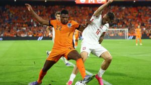 Polonia rescata un valioso empate ante Países Bajos en las Eliminatorias UEFA