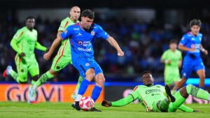 Cruz Azul remonta ante Juárez y se mantiene invicto