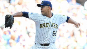 José Quintana y los Brewers meten miedo en las Grandes Ligas