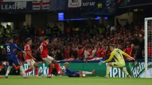 Richard Ríos se crucifica en Stamford Bridge