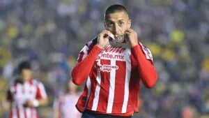 Piojo Alvarado, descartado ante Tigres y en duda contra Toluca