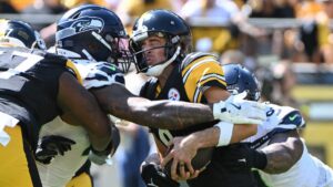 Pittsburgh vuelve a permitir más de 30 puntos y pierde ante los Seahawks en casa