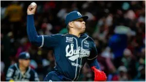 ¡Sultanes, en la cuerda floja! Los Charros ganan y acarician la Serie del Rey