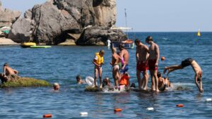 Feriados de septiembre 2025: ¿Cuántos días de descanso hay este mes y a quiénes les tocan?