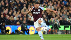 John McGinn le da la victoria al Aston Villa ante Bolonia