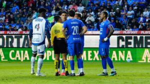 ¡Castigados! Los árbitros del Pachuca vs Cruz Azul no verán actividad en la jornada 9