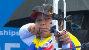 Alejandra Usquiano brilla y conquista medalla de bronce en el Mundial de Tiro con Arco Gwangju 2025 