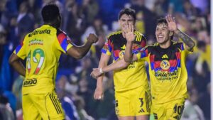 América borra del campo a Pumas en gran noche de Alejandro Zendejas