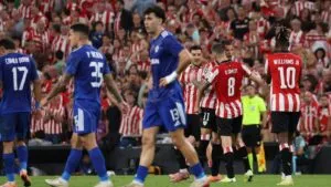 El Athletic de Bilbao resurge ante el Qarabag y gana por primera vez en la Champions