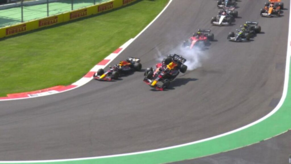 Checo Pérez salió en la curva 1 del GP México 2023