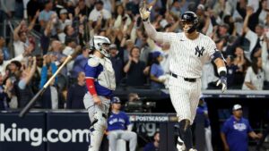 El cuadrangular ‘imposible y ayudado por fantasmas’ de Aaron Judge mantiene con vida a los Yankees