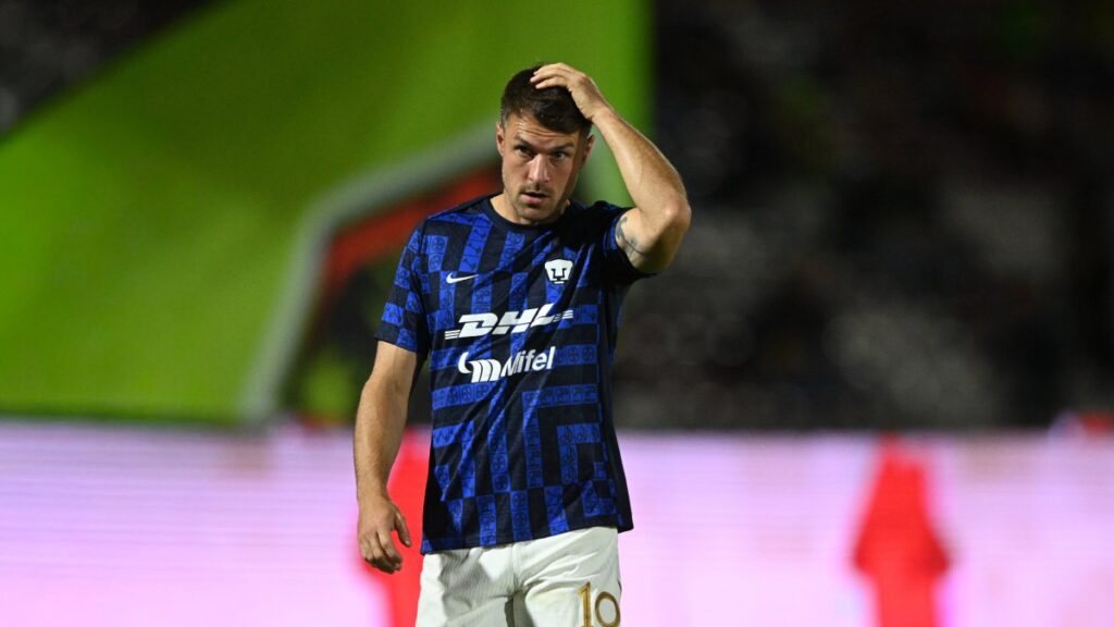 Complicado está siendo el paso de Aaron Ramsey por México. Imago 7