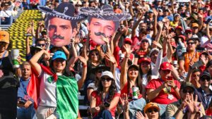 Sin Checo, pero con emoción: los fans vibran en el GP de México 2025