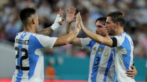 Argentina vence con lo justo a Venezuela y cumple su deber en el Hard Rock Stadium