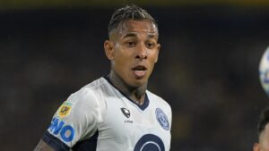 Sale el sol para Sebastián Villa: de la polémica a las ovaciones