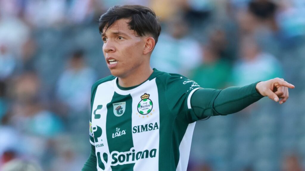 Aldo López quiere que Santos asegure su boleto a la Liguilla. Imago 7