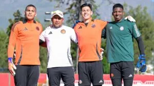 Alexei Rojas le responde a César Torres y aclara su vínculo con Arsenal