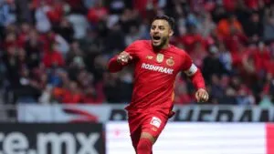 Un penalti a lo panenka de Alexis Vega comanda goleada del Toluca