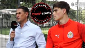 Armando ‘Hormiga’ González y su padre, dos generaciones que viven por Chivas