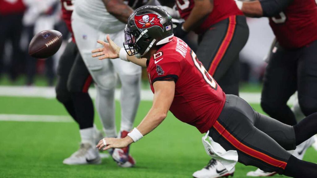 NFL Picks 2025 Buccaneers vs Seahawks 