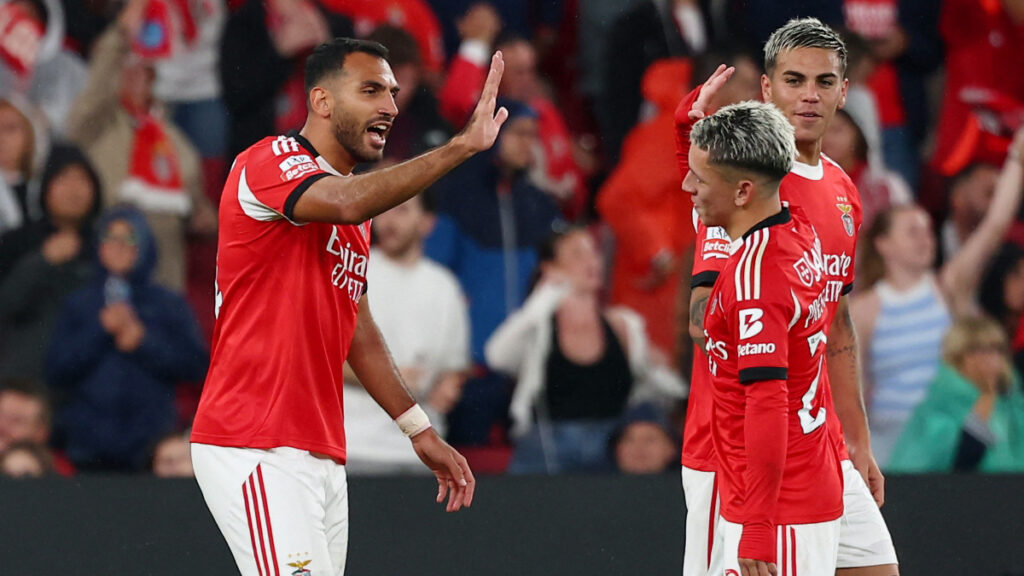 Jugadores del Benfica celebran un gol. - Pedro Nunes, Reuters.