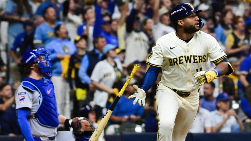 Los Brewers, en concierto de cuadrangulares se lleva la victoria ante los Cubs 