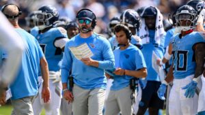 Tennessee despide al entrenador en jefe Brian Callahan