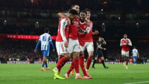 ‘El que perdona, pierde’: el Arsenal elimina al Brighton en la Copa de la Liga