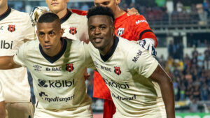 Joel Campbell brilla en Alajuelense y manda un mensaje a Miguel Herrera