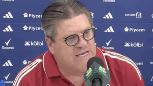 Piojo Herrera envía advertencia y confirma la situación de sus figuras antes de enfrentar a Honduras