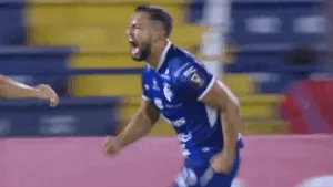 Triunfo agónico: Cartaginés vence a Motagua sobre el final y se acerca a la clasificación
