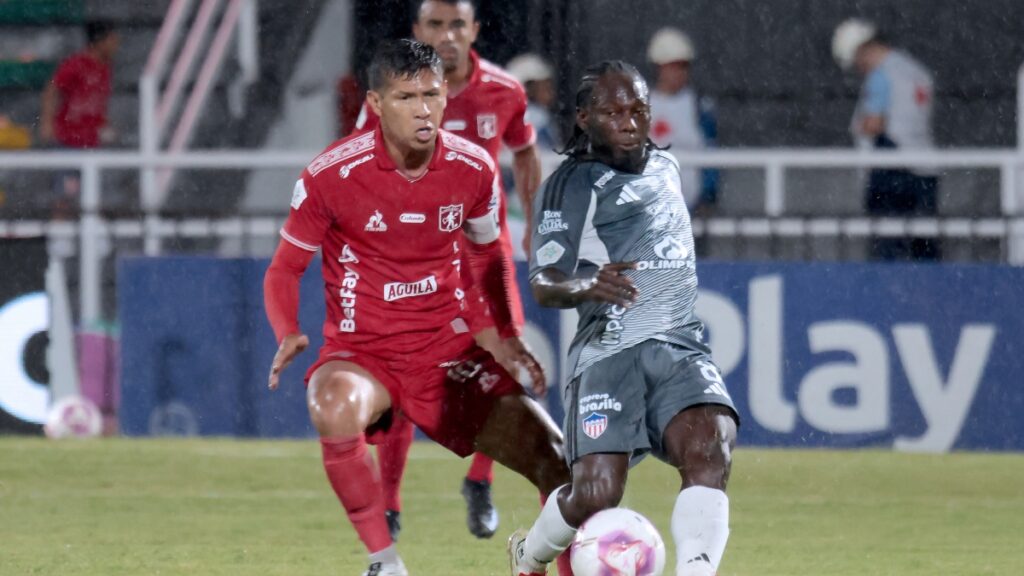 Otro de los duelos de la noche en Palmira. Vizzor