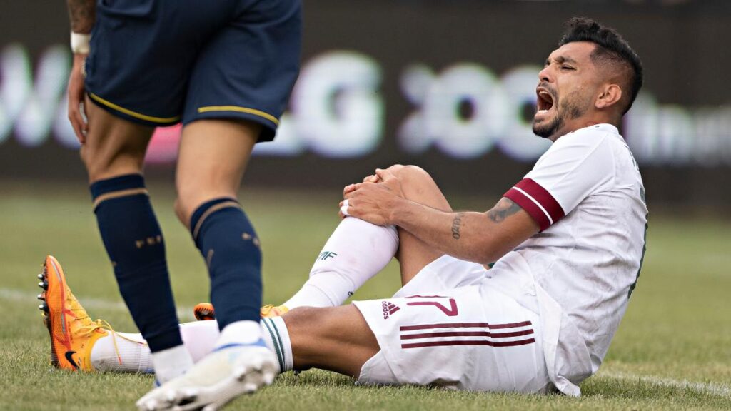 Corona durante el 2022 con la selección mexicana | Imago7