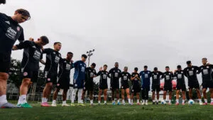 Preocupación en Costa Rica: un referente no entrenó y genera incertidumbre