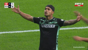 Juan Camilo ‘Cucho’ Hernández lidera una infartante remontada del Betis sobre el Espanyol