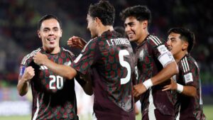 Gil Mora y los elementos de la selección mexicana que brillaron ante Chile