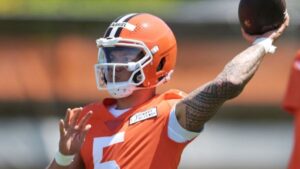 Dillon Gabriel será titular con los Browns en Londres: el QB número 41 desde 1999
