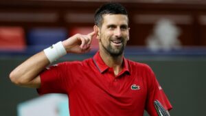Djokovic supera a Bergs e impone un nuevo récord en el Masters 1000 de Shanghái