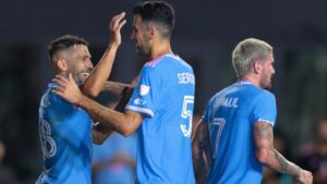 Dobletes de Jordi Alba y Allende impulsan goleada de Inter Miami sobre NE Revolution