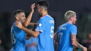 Dobletes de Jordi Alba y Allende impulsan goleada de Inter Miami sobre NE Revolution
