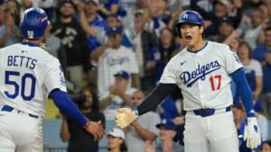 Dodgers barren a los Reds y avanzan a la Serie Divisional ante los Phillies