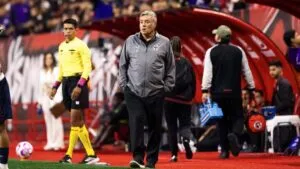 Domenec Torrent, inconforme tras empate ante Xolos