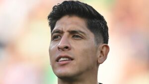 El Fenerbahce de Edson Álvarez derrota al Karagumruk y son terceros