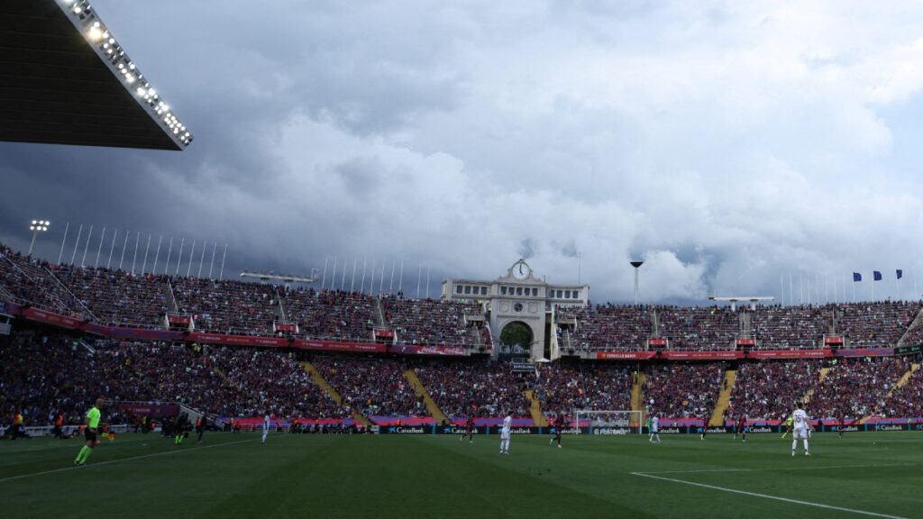 Barcelona confirma que jugará ante Olympiacos en el Olímpico Lluís Companys