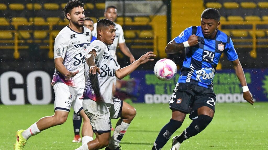 Fortaleza vs Boyacá Chicó | VizzorImage.