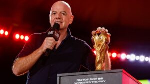Gianni Infantino estudia cambio de fecha para los Mundiales FIFA y pide “mente abierta”