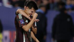 Gilberto Mora llora la eliminación de México ante Argentina en el Mundial sub 20