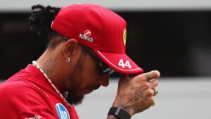 Hamilton solicita “más influencia” en las decisiones de Ferrari para mejorar el monoplaza
